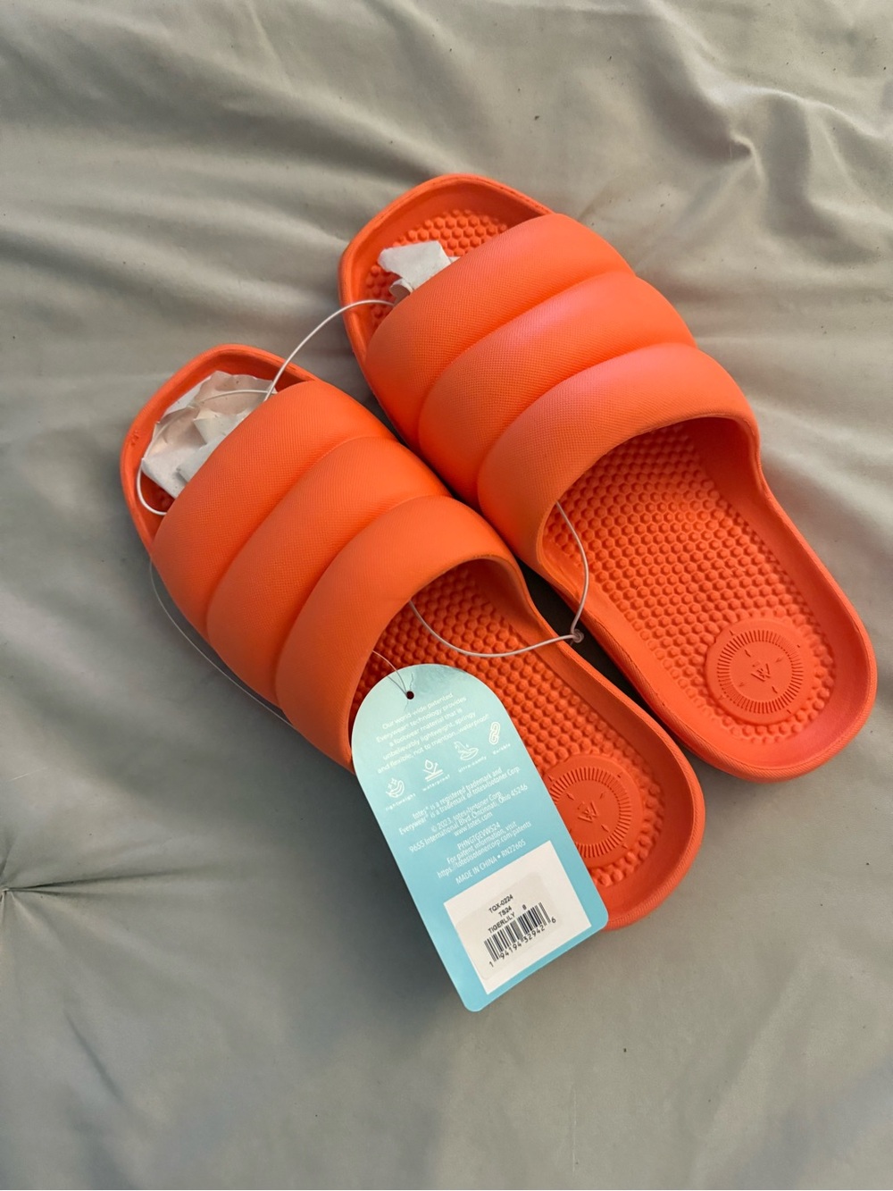 totes Puffy Platform Slide - Tigerlilly Orange